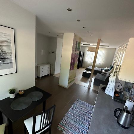 Studio Apartment In Private House Riga Ngoại thất bức ảnh