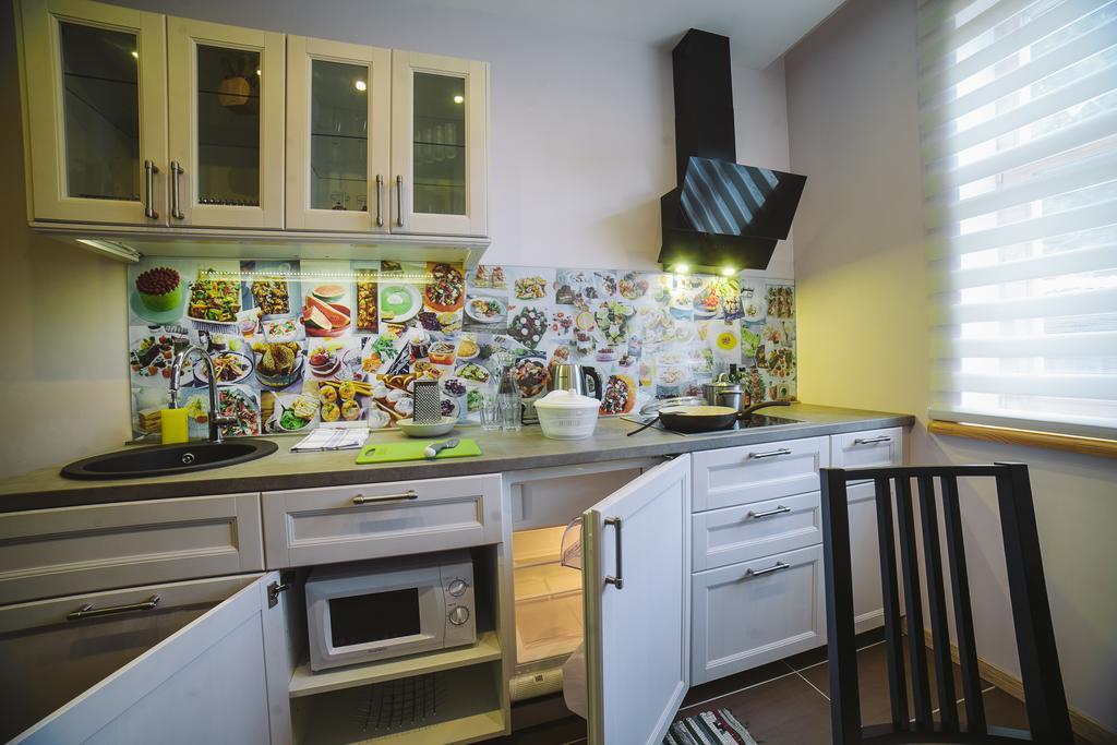 Studio Apartment In Private House Riga Phòng bức ảnh
